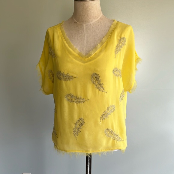 Greylin Tops - Greylin double V-neck yellow top